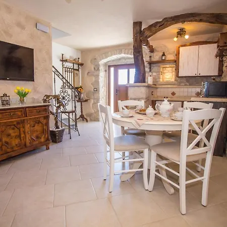 Rustic-holiday Vani With Tavern, Near Porec * Nova Vas